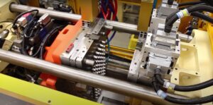 Injection unit for molders